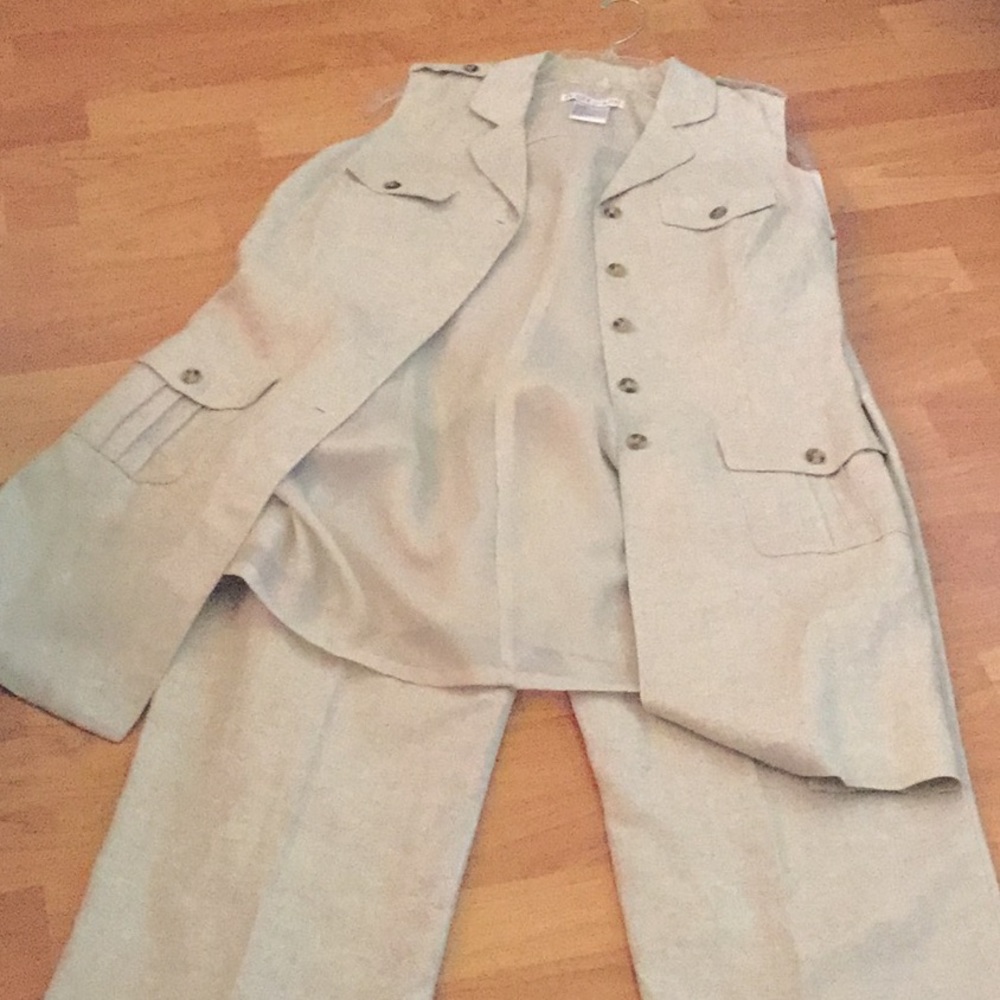 Women suit